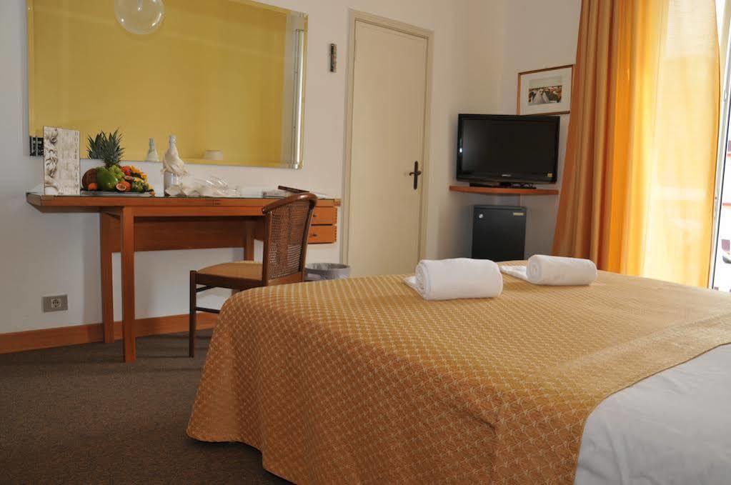 Color Miami Beach Family 4*
